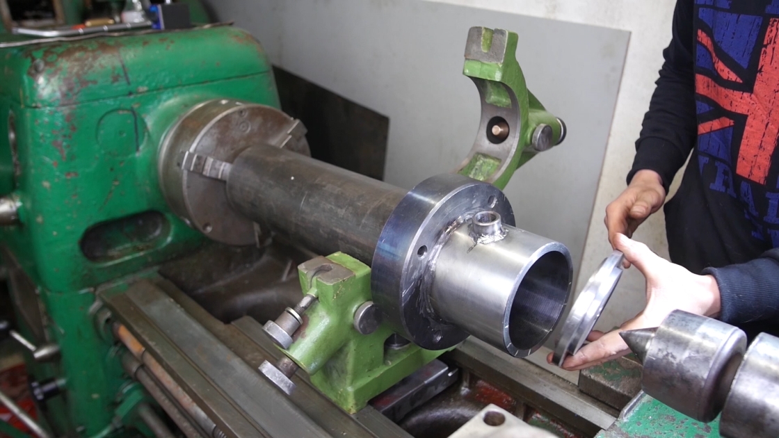 mounting cylinder to lathe