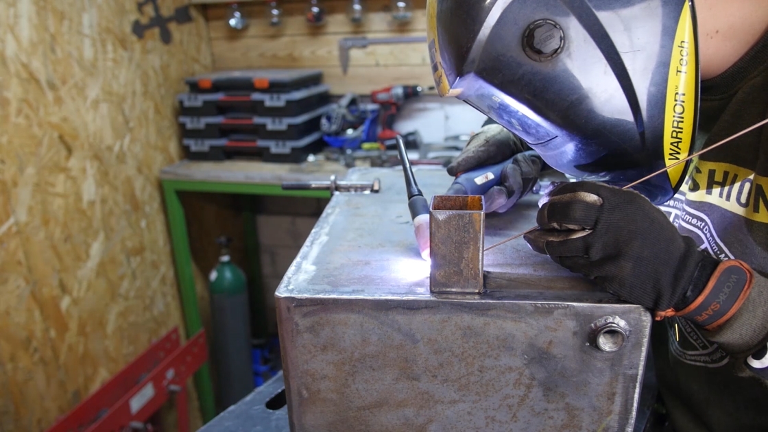 welding of the footer to the tank secound shot